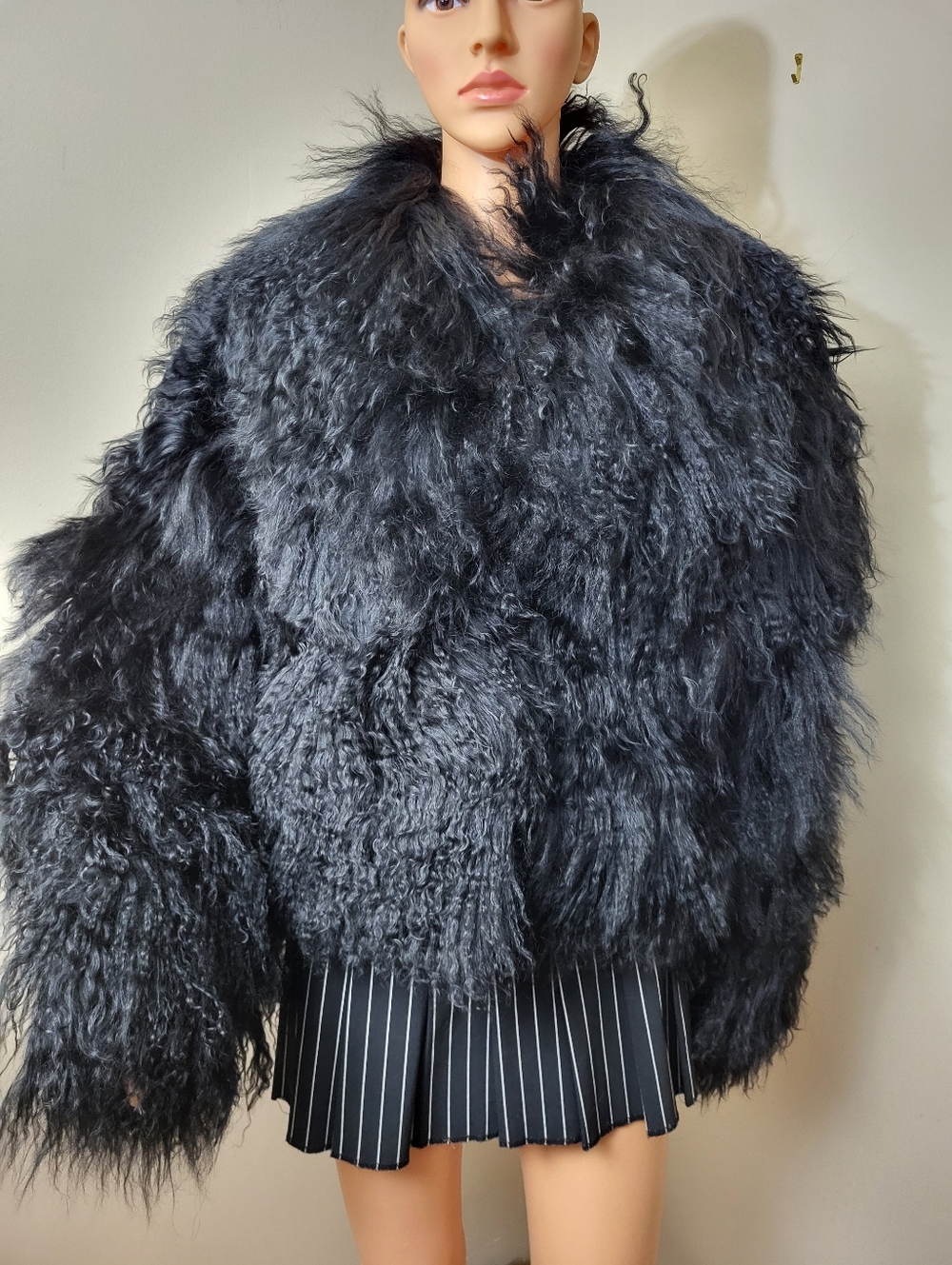 Stunning Long Hair Mongolian Lamb Fur Cropped Jacket Size L